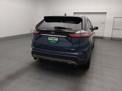 Used 2019 Ford Edge Titanium FWD image 7