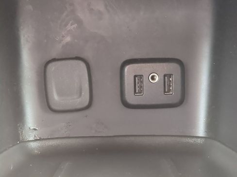 Used 2019 GMC Acadia Denali w/ Technology Package image 21