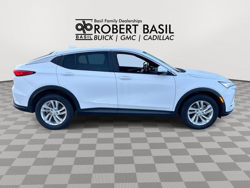 Used 2025 Buick Envista Preferred w/ Convenience I Package FWD image 9