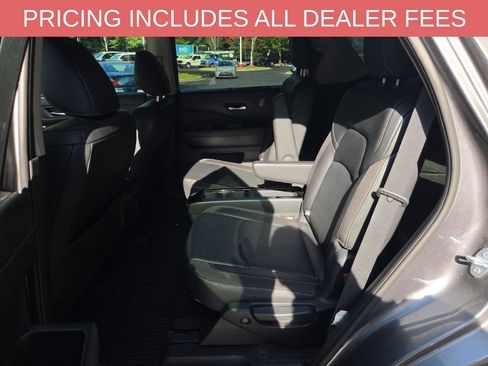 Used 2022 Nissan Pathfinder SL w/ SL Premium Package AWD/4WD image 11