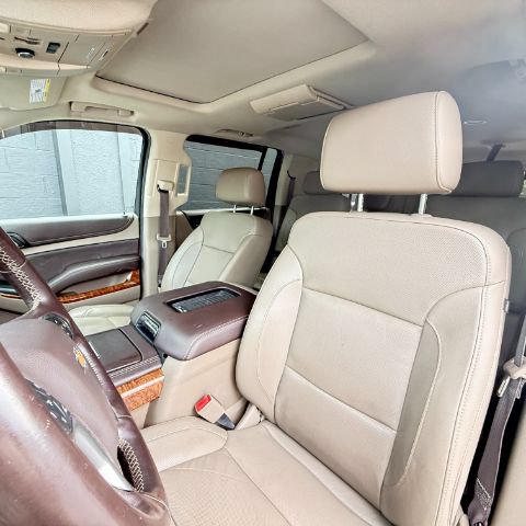 Used 2019 Chevrolet Suburban Premier AWD/4WD image 14