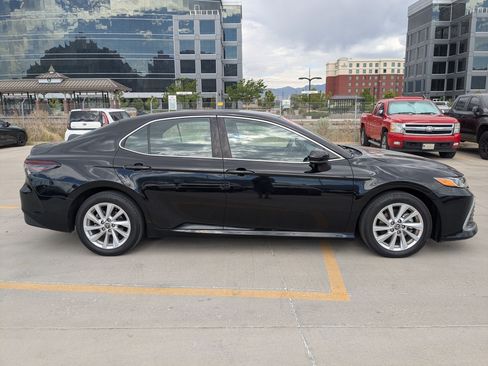 Used 2023 Toyota Camry LE AWD/4WD image 7