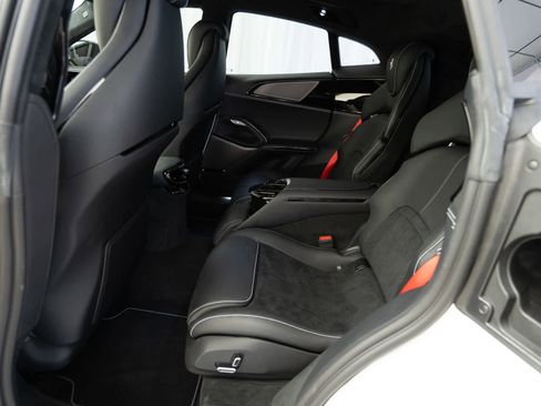 Certified 2025 Ferrari Purosangue image 21