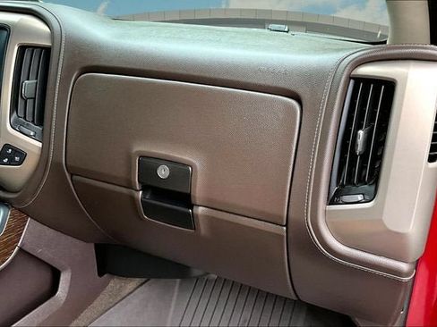 Used 2018 GMC Sierra 1500 Denali AWD/4WD image 16