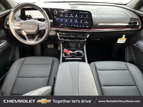 New 2026 Chevrolet Traverse Z71 w/ Driver Confidence Package AWD/4WD image 11