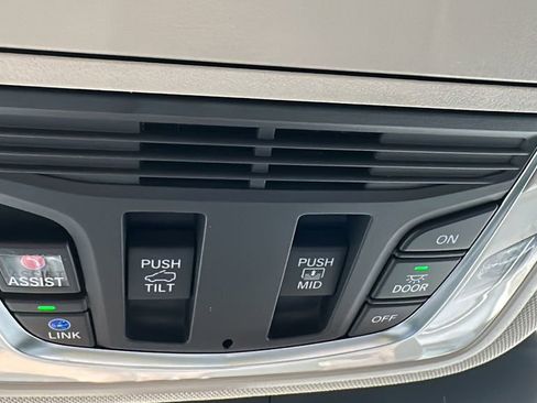 Used 2023 Acura RDX Technology Package image 30