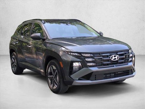 Certified 2025 Hyundai Tucson SEL AWD/4WD image 7