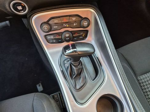 Used 2020 Dodge Challenger SXT w/ Driver Convenience Group RWD image 30