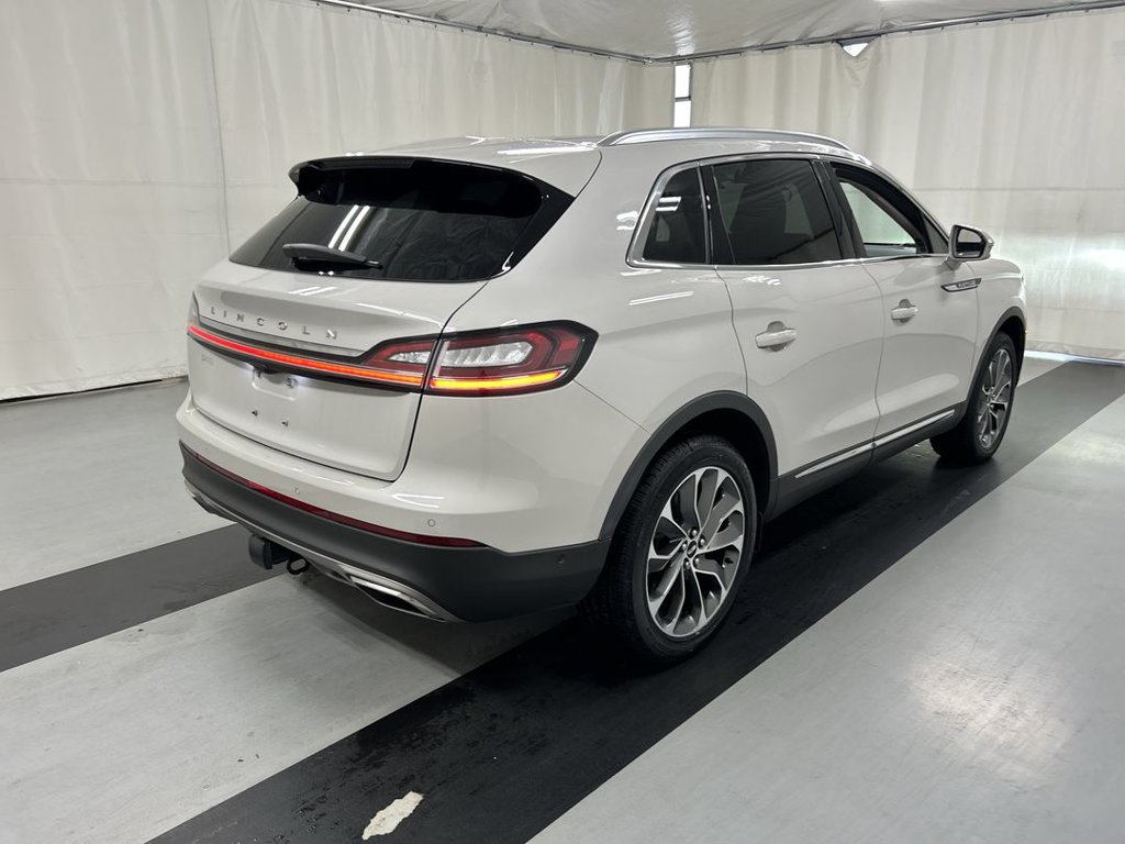 Used 2023 Lincoln Nautilus Reserve w/ Equipment Group 201A AWD/4WD image 2