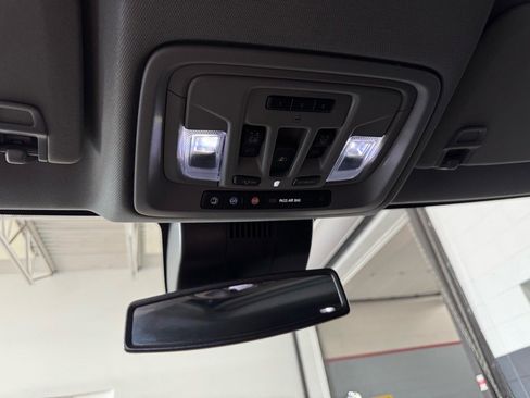 Used 2024 GMC Sierra 1500 SLT w/ SLT Premium Package image 25