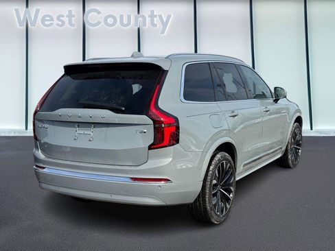 New 2026 Volvo XC90 T8 Plus w/ Protection Package Premier image 3