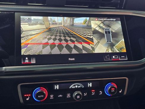 Used 2024 Audi Q3 2.0T Premium Plus image 30