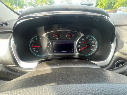 Used 2021 Chevrolet Traverse LT AWD/4WD image 17