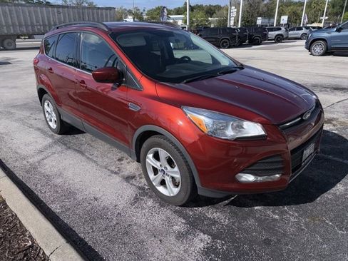 Used 2015 Ford Escape SE w/ Equipment Group 201A image 5