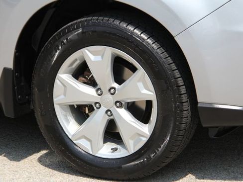 Used 2014 Subaru Forester 2.5i Limited AWD/4WD image 14