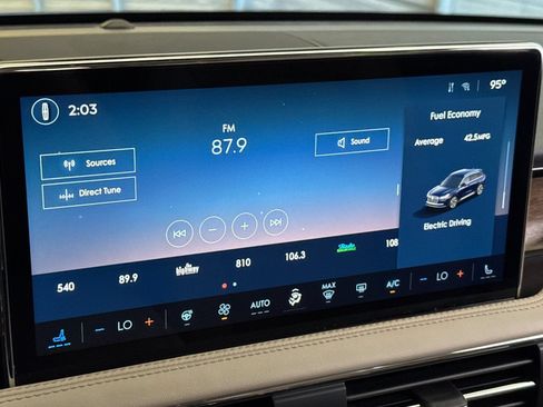 Certified 2025 Lincoln Corsair Grand Touring w/ Equipment Group 302A AWD/4WD image 17