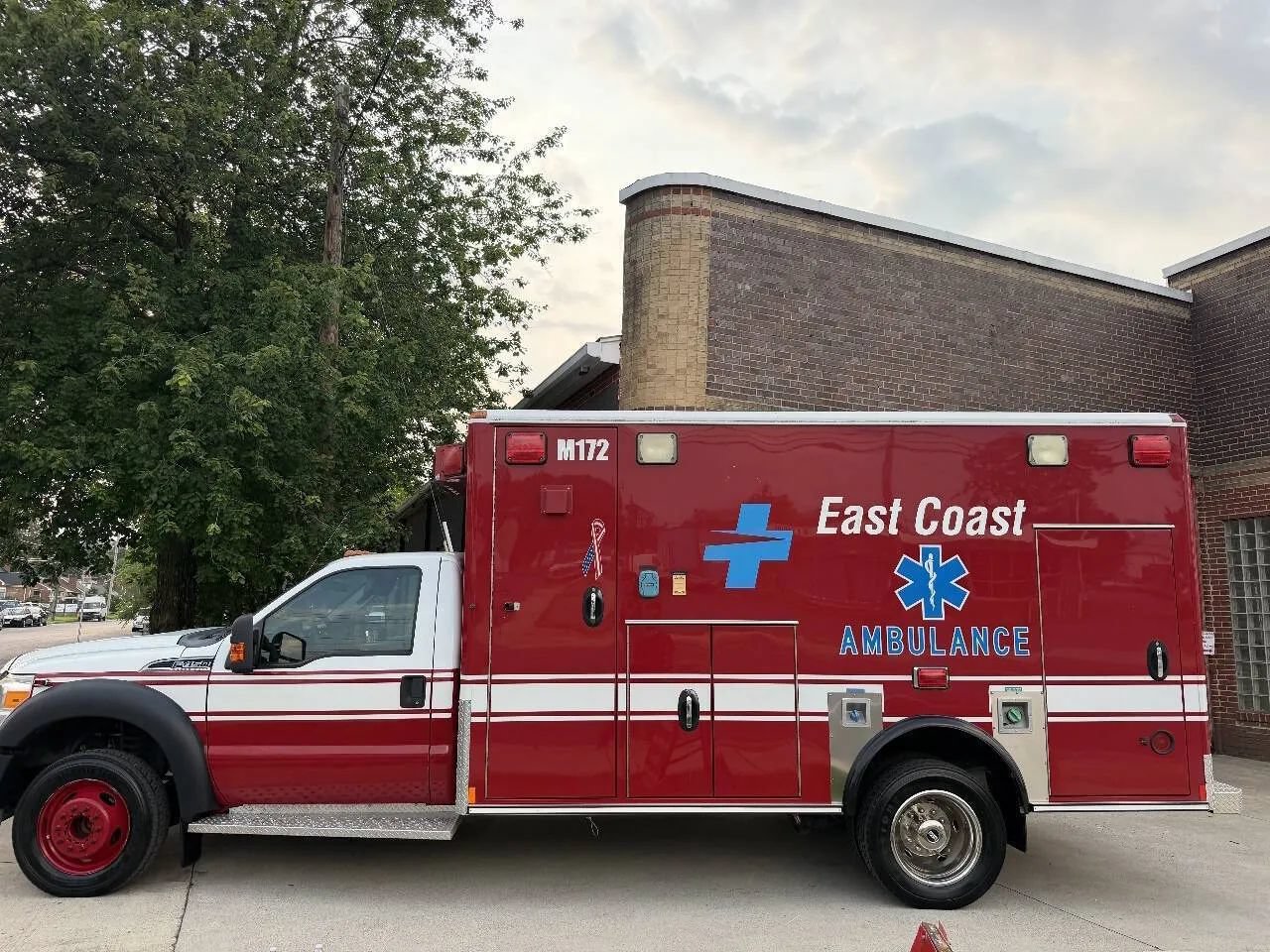 Used 2012 Ford F450 XLT w/ Ambulance Preparation Pkg RWD image 12