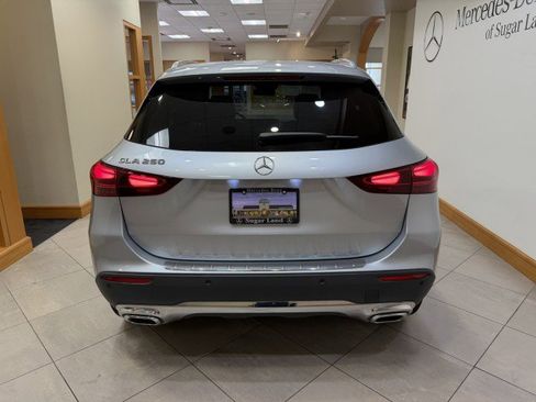 Certified 2025 Mercedes-Benz GLA 250 image 4