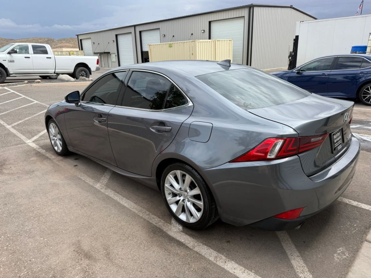 Used 2016 Lexus IS 200t RWD image 5