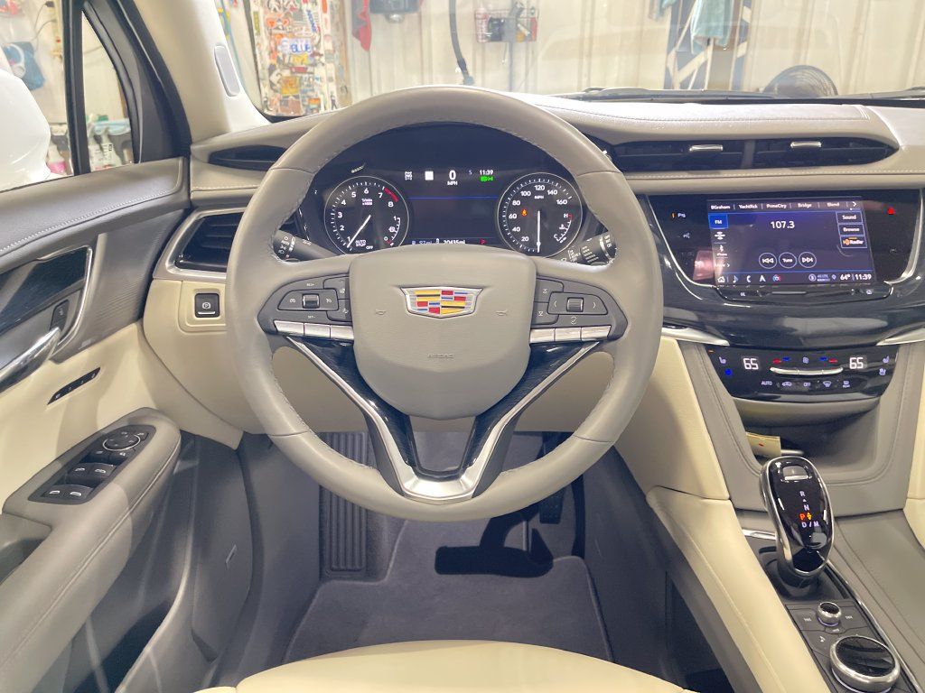 Used 2024 Cadillac XT6 Premium Luxury w/ Technology Package AWD/4WD image 25