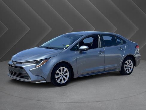 Used 2023 Toyota Corolla LE FWD image 33