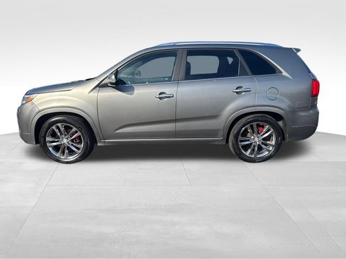 Used 2015 Kia Sorento SX FWD image 2