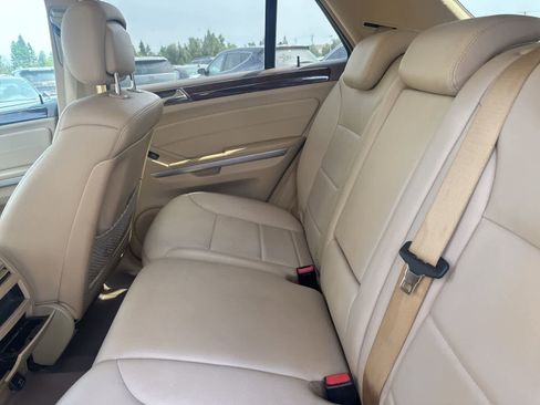 Used 2011 Mercedes-Benz ML 350 2WD image 16