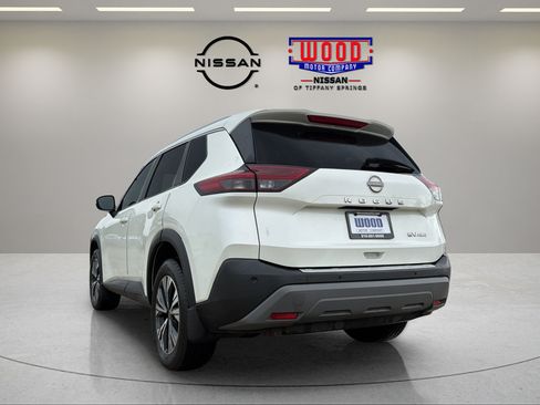 Certified 2023 Nissan Rogue SV w/ SV Premium Package AWD/4WD image 4