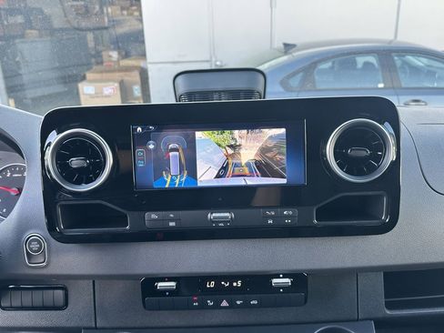 New 2025 Mercedes-Benz Sprinter 2500 image 23