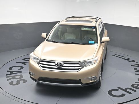 Used 2013 Toyota Highlander Limited image 21