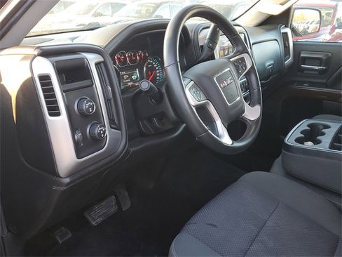 Used 2017 GMC Sierra 1500 SLE w/ SLE Value Package image 9