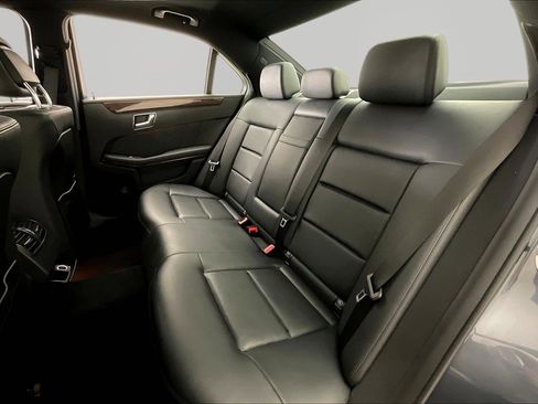 Used 2011 Mercedes-Benz E 350 4MATIC Sedan image 22
