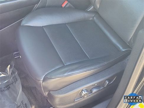 Used 2019 Cadillac XT4 Premium Luxury image 23