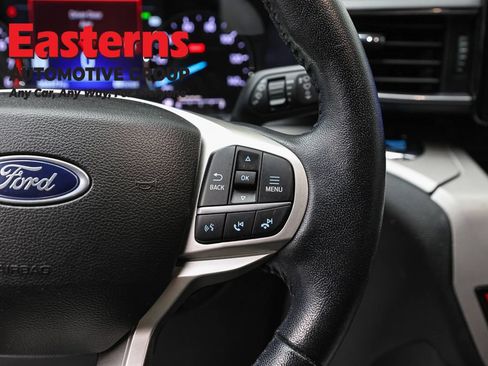 Used 2023 Ford Explorer XLT w/ Equipment Group 202A AWD/4WD image 15