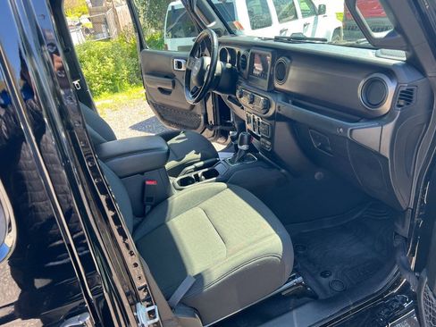 Used 2020 Jeep Gladiator Sport w/ Quick Order Package 24S AWD/4WD image 24