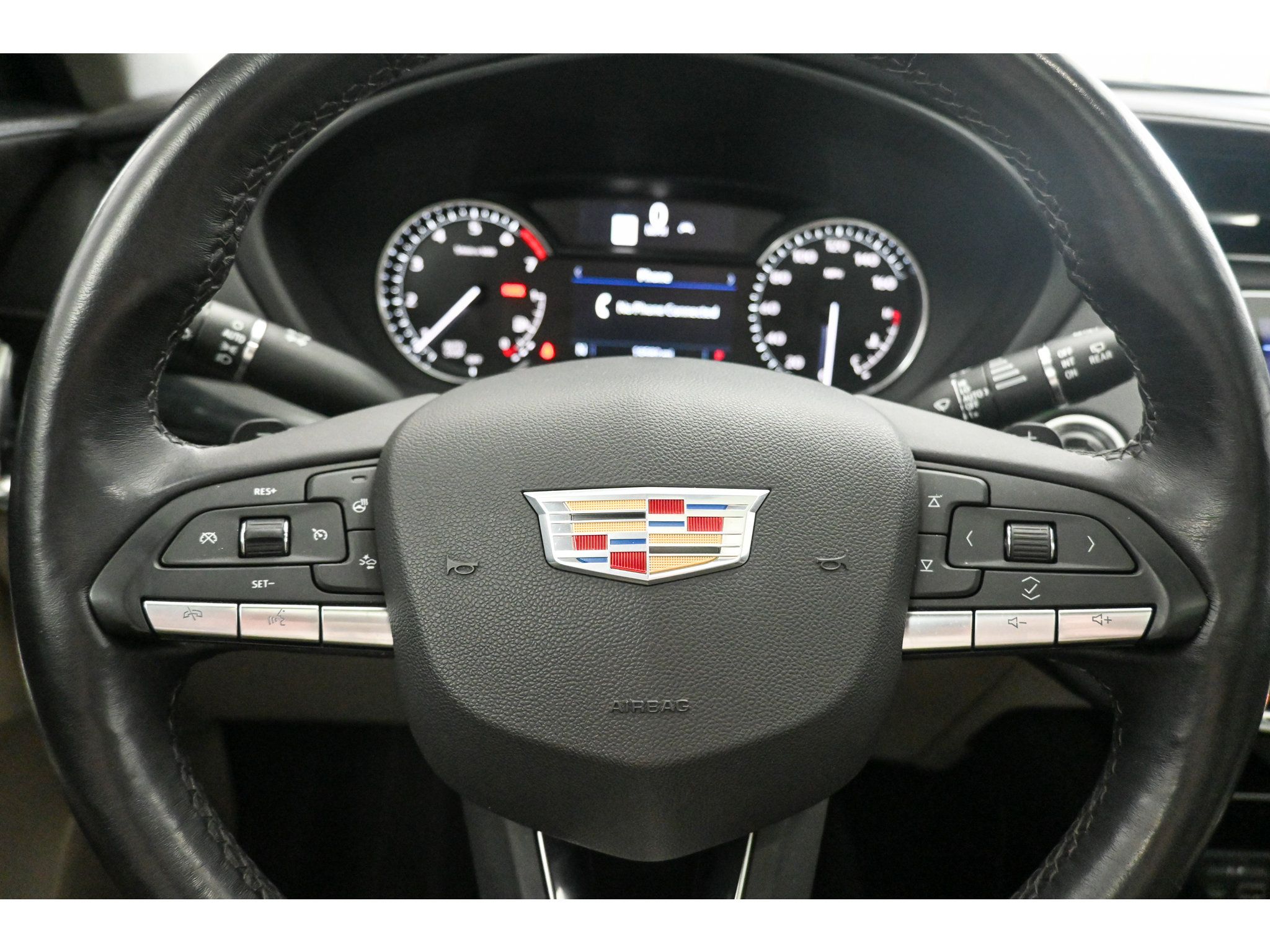 Used 2023 Cadillac XT4 Premium Luxury w/ Cold Weather Package FWD image 36