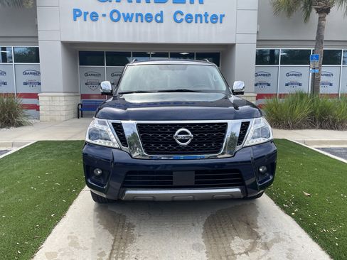 Used 2020 Nissan Armada SL image 2