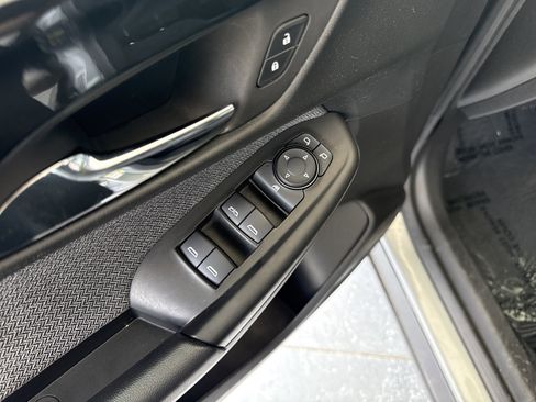 Used 2025 Chevrolet TrailBlazer LT image 14