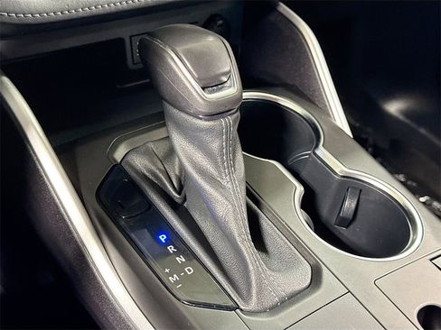 Used 2023 Toyota Highlander XLE image 17