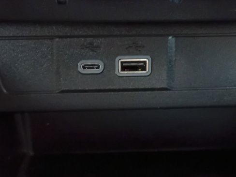 Used 2024 GMC Canyon AT4 w/ AT4 Premium Package image 6