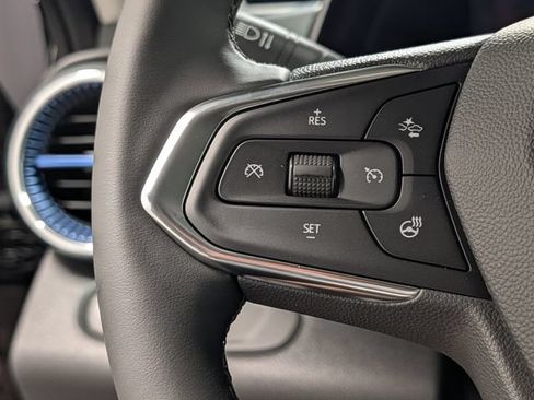 New 2026 Chevrolet Trax LT w/ Driver Confidence Package FWD image 18
