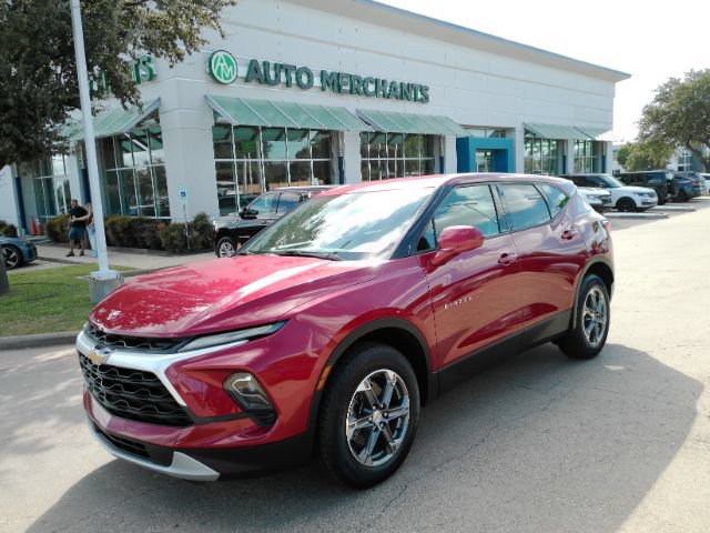 Used 2026 Chevrolet Blazer LT FWD image 1