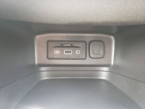 Used 2024 Chevrolet Equinox RS AWD/4WD image 21