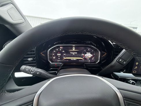 New 2026 GMC Sierra 1500 SLE image 11