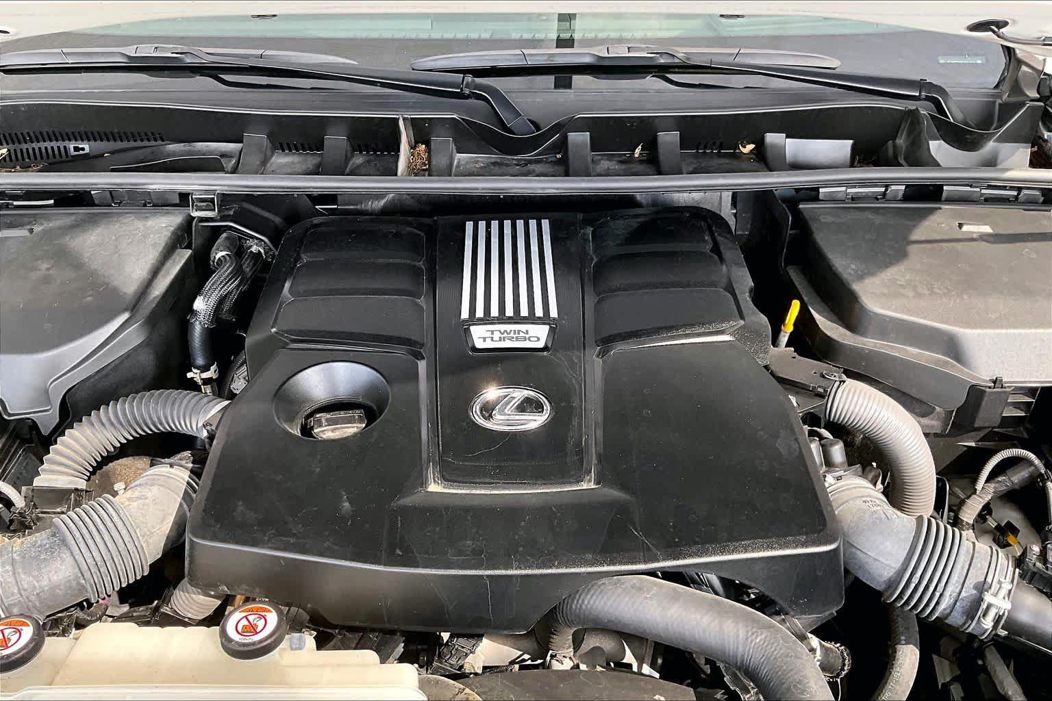 Used 2024 Lexus LX 600 F Sport AWD/4WD image 31