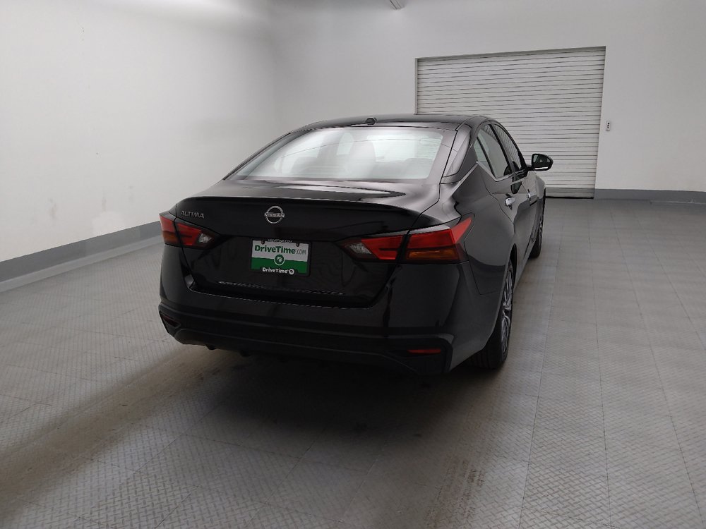 Used 2025 Nissan Altima 2.5 SV FWD image 7