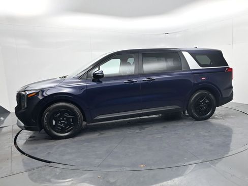 New 2026 Kia Carnival LX FWD image 4