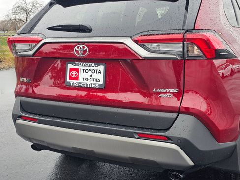 New 2025 Toyota RAV4 Limited image 8