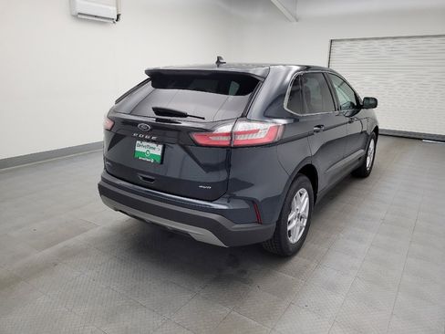 Used 2023 Ford Edge SEL image 9