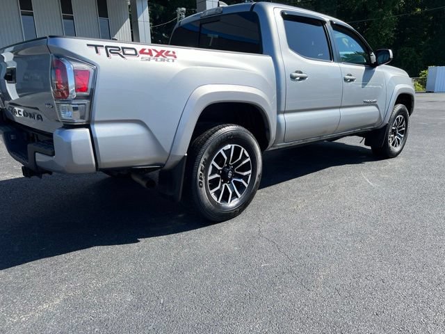 Used 2020 Toyota Tacoma TRD Sport AWD/4WD image 15